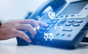 Nieodebrane połączenia = sprzedaż utracona = utracony pacjent ☹ utracony klient. 20 Centrala telefoniczna